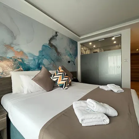 Blu Waters Boutique Hotel *