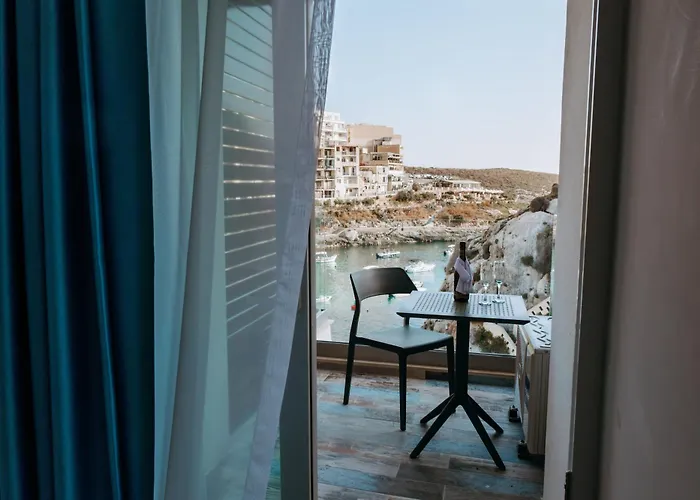 Blu Waters Boutique Hotel Xlendi