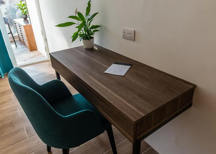 Blu Waters Boutique Hotel